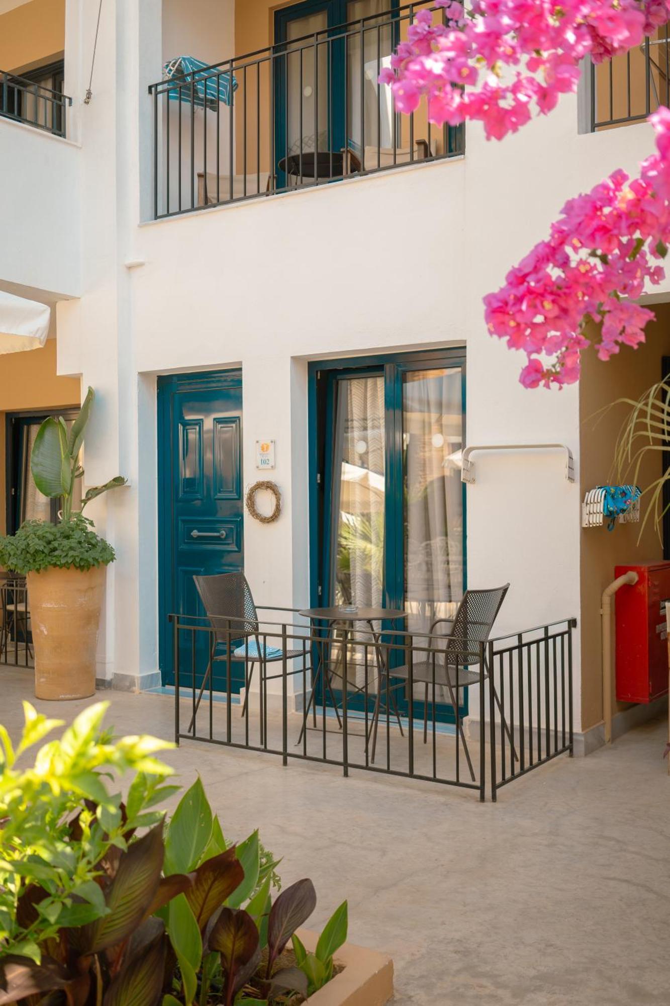 Nami Hotel & Suites Σταλίδα Εξωτερικό φωτογραφία